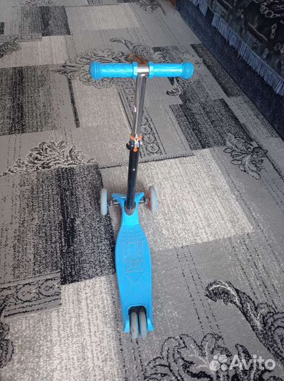 Самокат детский трехколесный