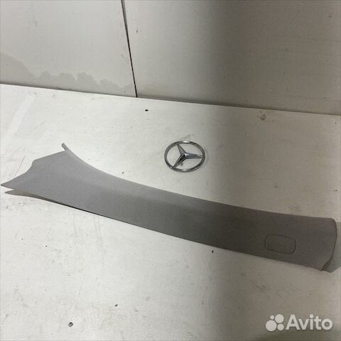 Обшивка стойки передняя левая Мерседес 207 w207