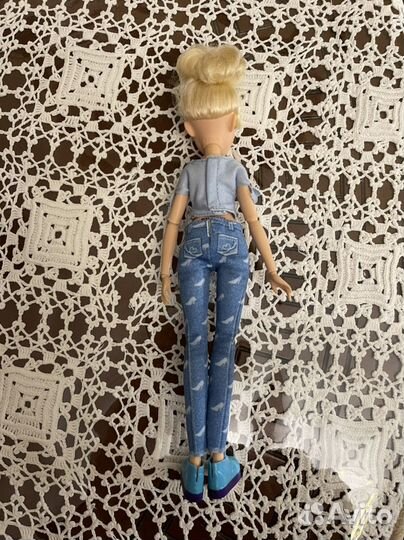 Кукла Золушка в современном костюме Дисней