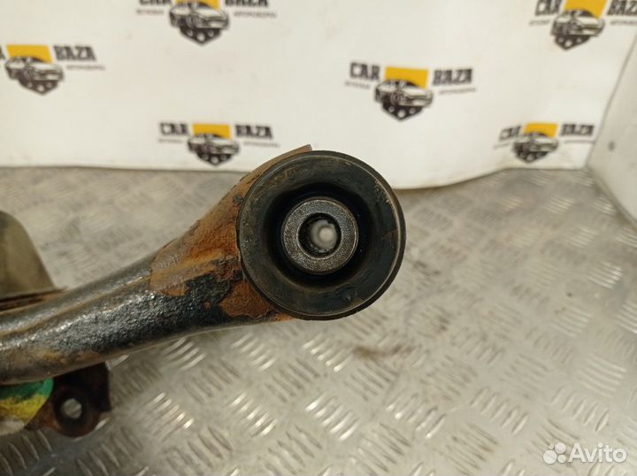 Рычаг задней подвески верхний правый R