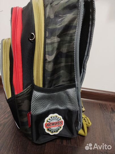 Рюкзак школьный