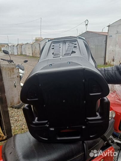 Автомобильное кресло