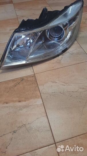 Фара левая Skoda Octavia A5
