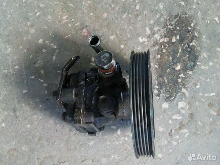 Насос гидроуселителя Мицубиши ланцер 9 2006 г,в