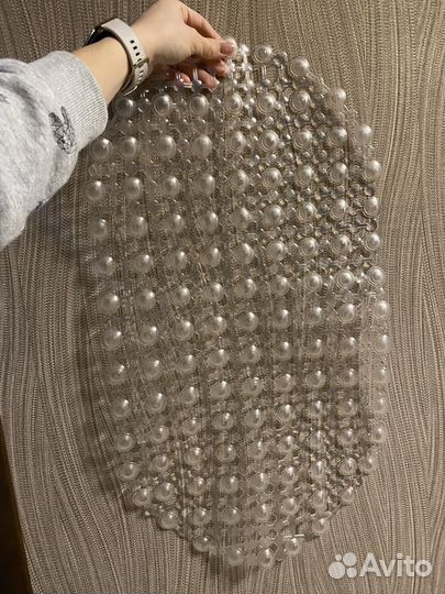 Противоскользящий коврик в ванну