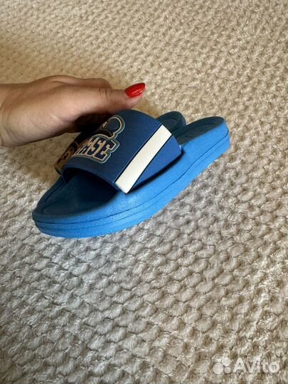 Продам новые сланцы для мальчика, р.25