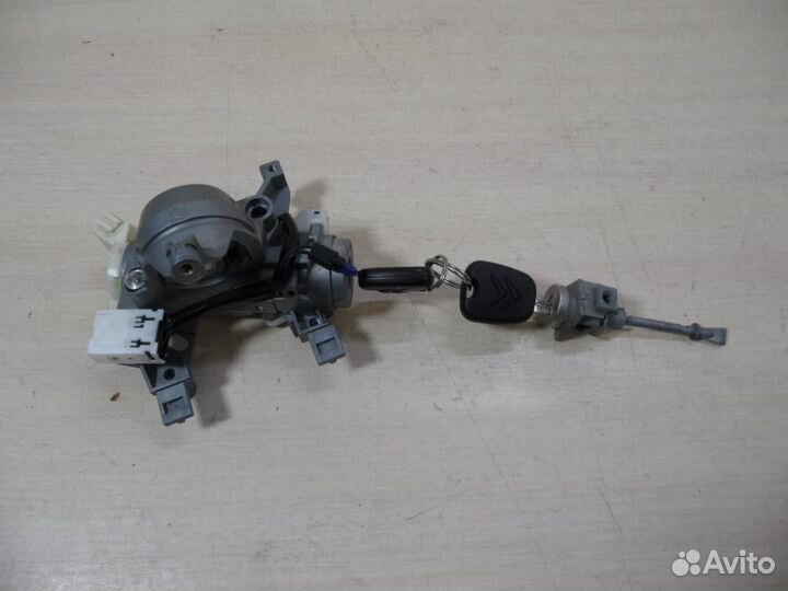 Замок зажигания Citroen C-Crosser 2012