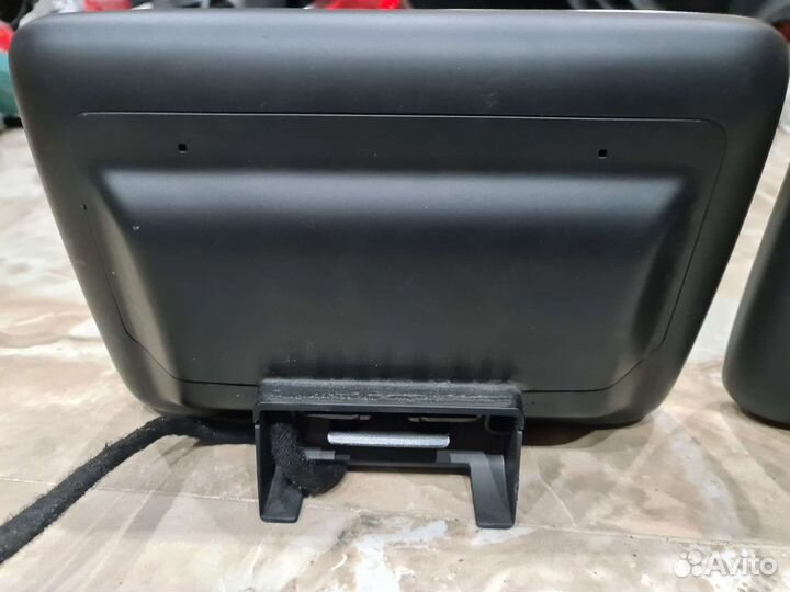 Задние мониторы Mercedes W222