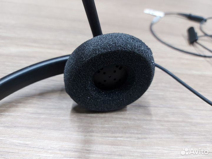 Гарнитура Plantronics Entera HW111N