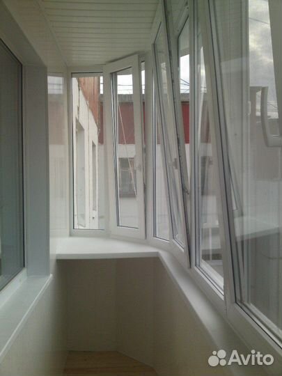 Отделка и остекление балконов под ключ