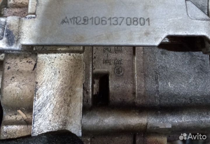 Масляный насос двигателя Mercedes