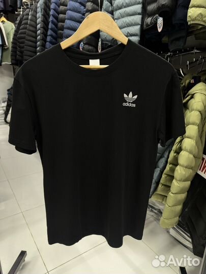 Футболка adidas