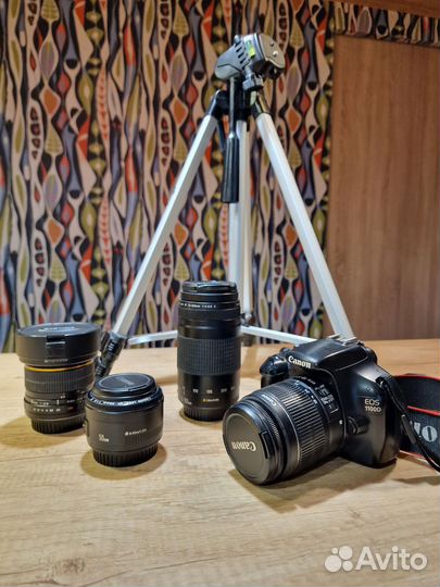 Зеркальный фотоаппарат canon eos 1100d + обьективы