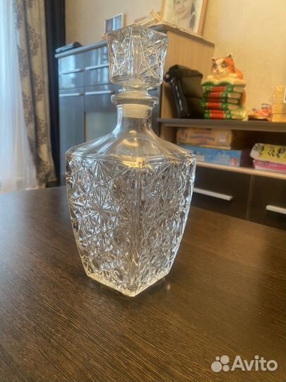 Графин хрустальный