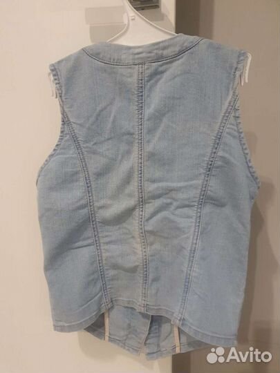 Джинсовая жилетка