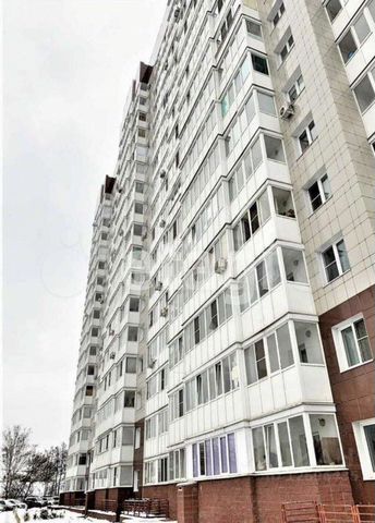 2-к. квартира, 65 м², 1/18 эт.