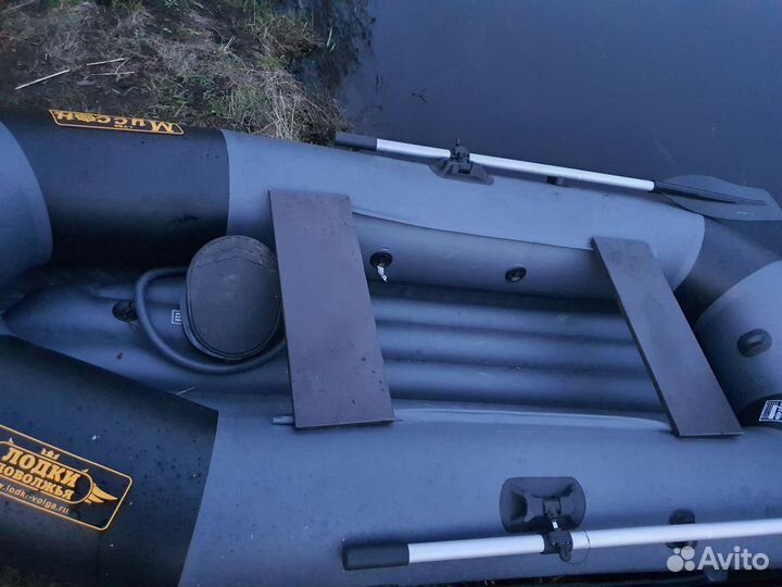 Надувная лодка с мотором