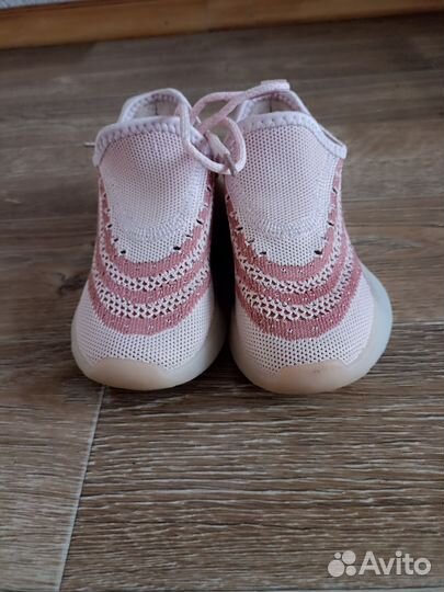 Кроссовки для девочки 27 размер