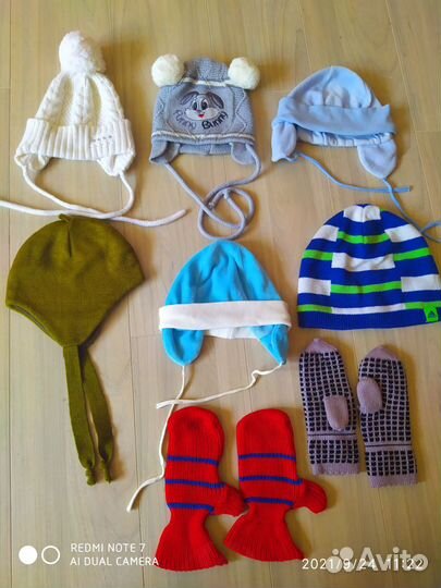 Шапки и варежки с рождения