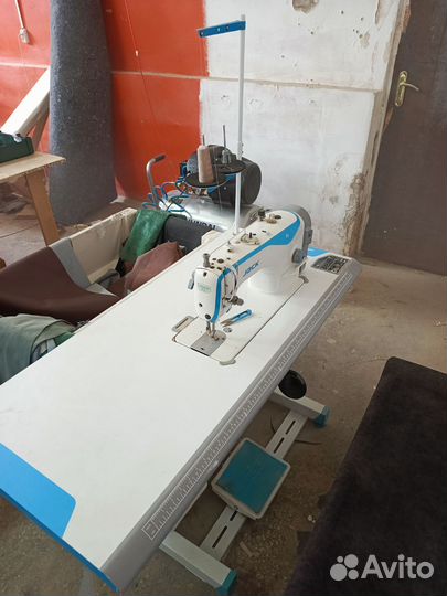 Промышленная швейная машина jack