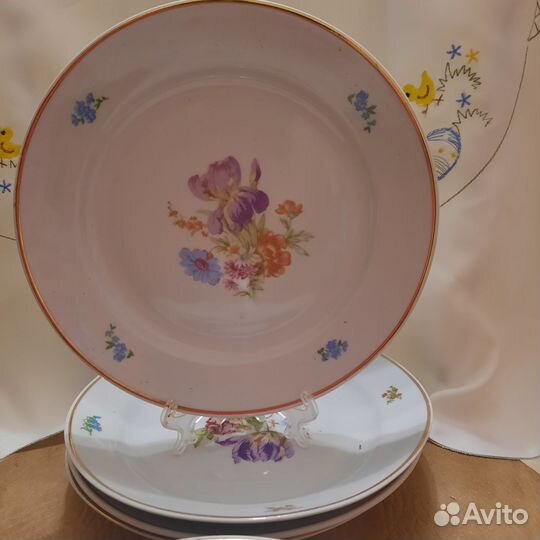 Тарелки СССР разные много