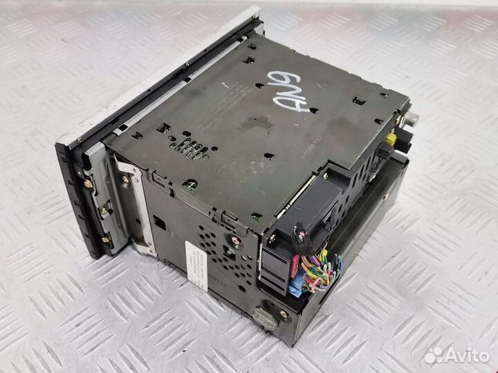 Магнитола для Audi A4 B6 8E0035195