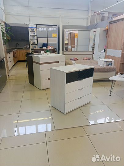 Тумба под тв белая/гостиная белый глянец