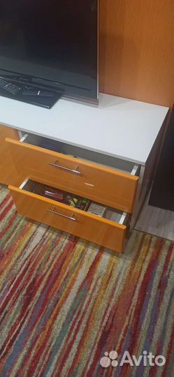 Стол письменный, уголок школьника