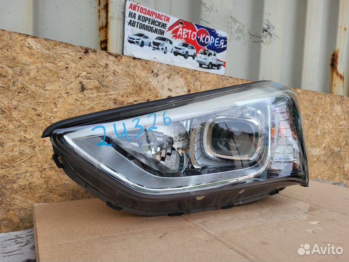 Фара передняя левая Hyundai Santa Fe 2012-2016