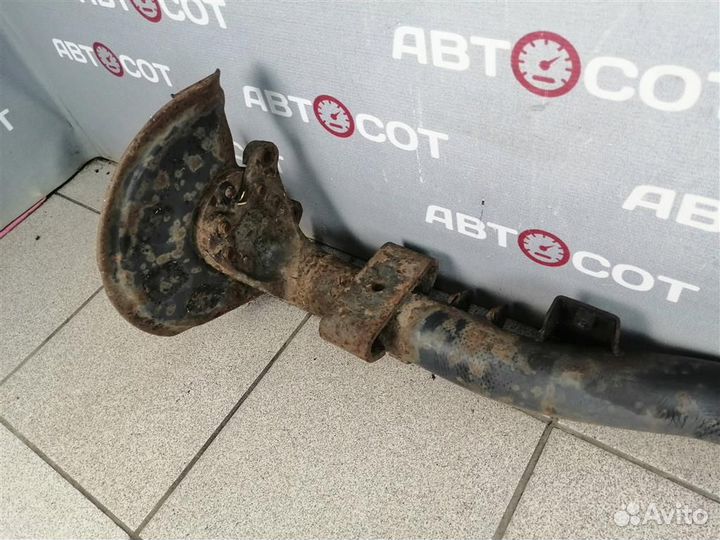 Задняя балка VW Caddy III 2004