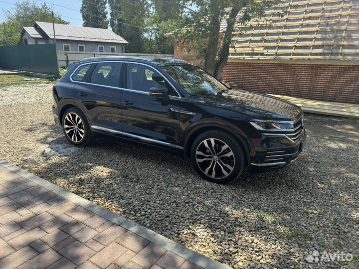 Volkswagen Touareg 3.0 AT, 2021, 27 100 км