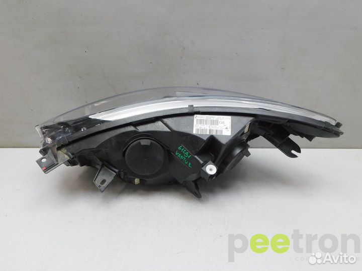 Б/У Б/У Фара правая б/у 260102366R renault