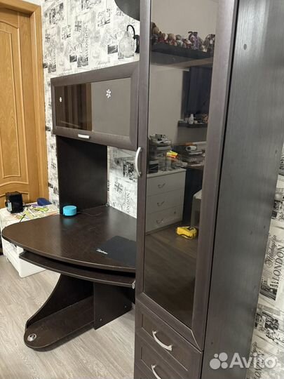 Рабочий стол для школьника