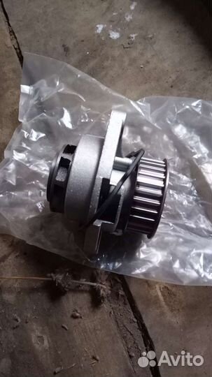 Новая помпа audi,seat,skoda,vw