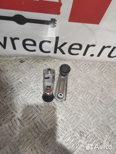 Ручка стеклоподъемника механ. Мерседес 190 (W201)