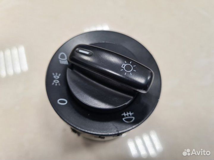 Блок управления светом Volkswagen Jetta седан BSE