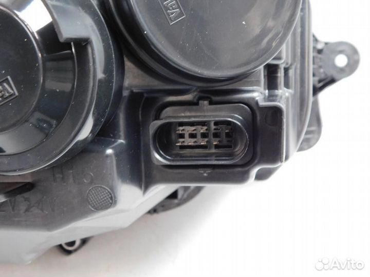 Фара левая Volkswagen California/Caravelle/Multiva