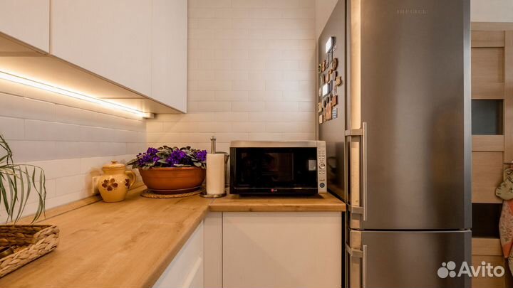 Кухонный гарнитур Капри угловая и прямая