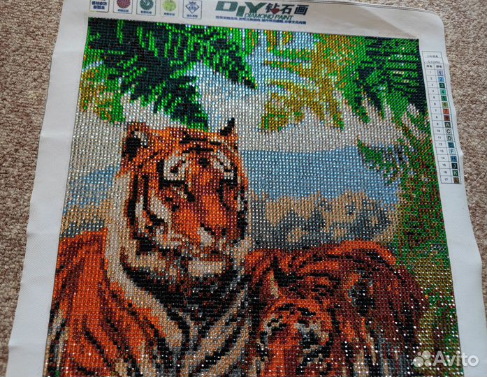 Готовая алмазная картина мозаика Тигры 35х45 см