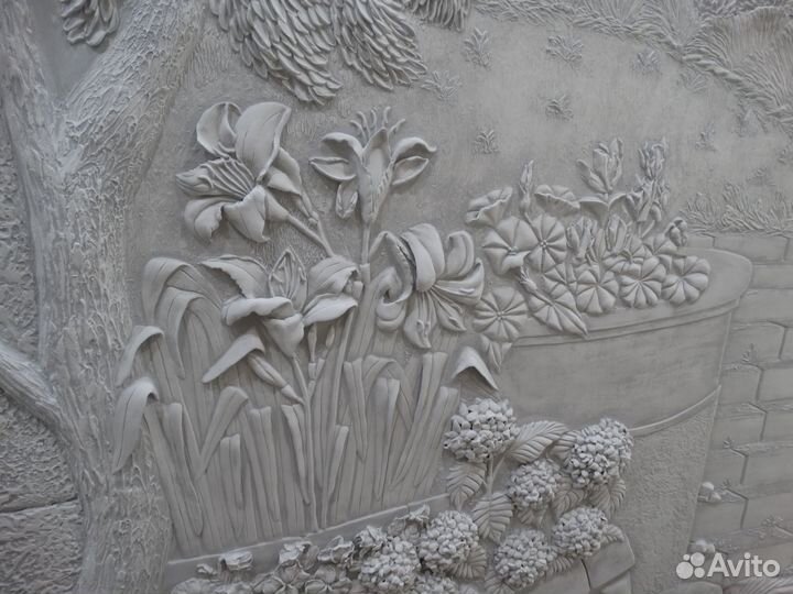 Барельеф, картины, панно