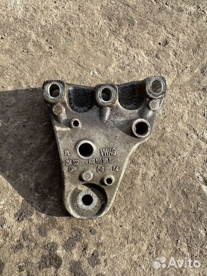 Volkswagen polo 5 кронштейн двигателя