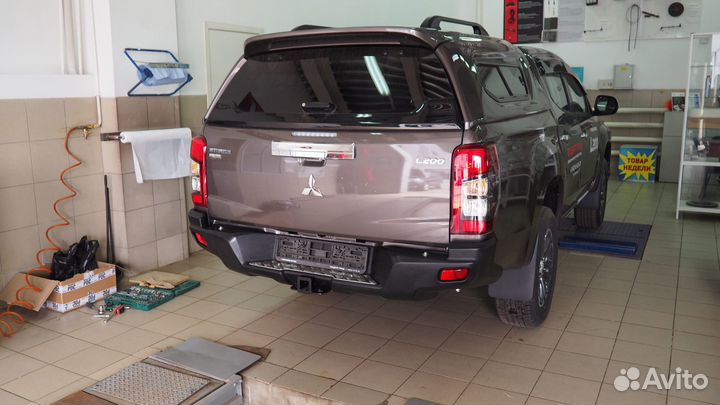 Бампер авс-Дизайн задний с квадратом под до Mitsub