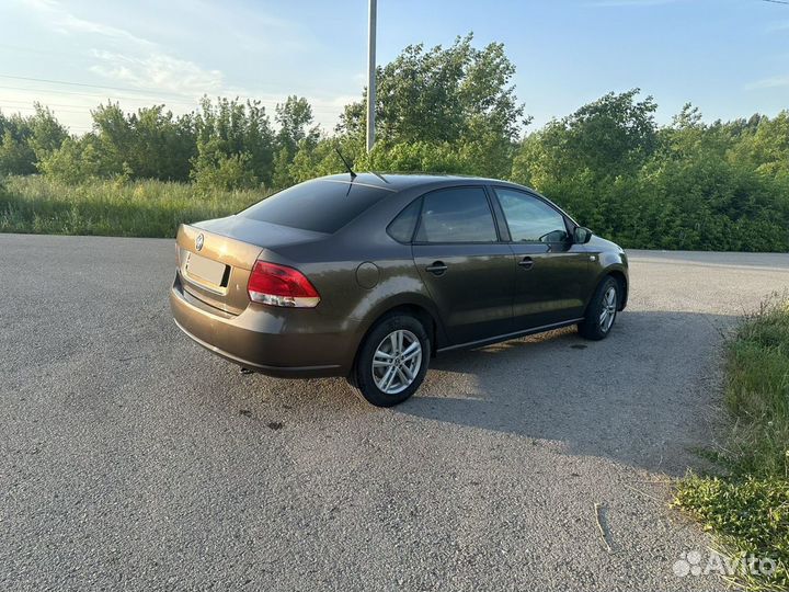 Volkswagen Polo 1.6 AT, 2014, 84 163 км