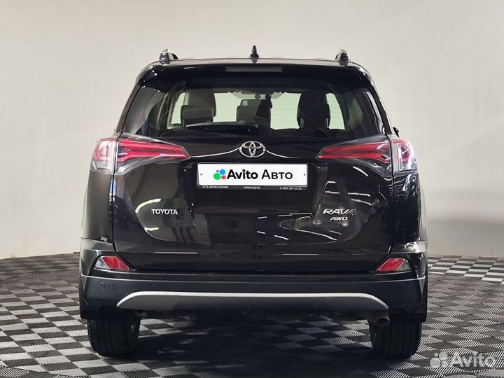 Toyota RAV4 2.2 AT, 2015, 230 000 км