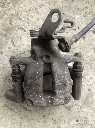 Задний суппорт skoda volkswagen 1K0615423M