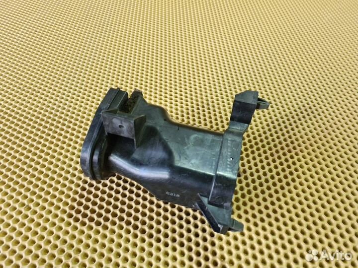 Воздуховод передний правый Infiniti Ex25 Ex35 Ex37