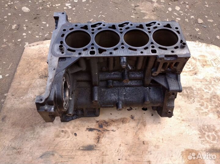 Блок двигателя Форд Мондео 3 fmba