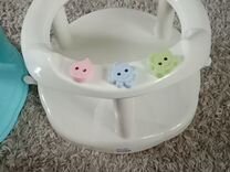 Стульчик для купания малышей в ванной