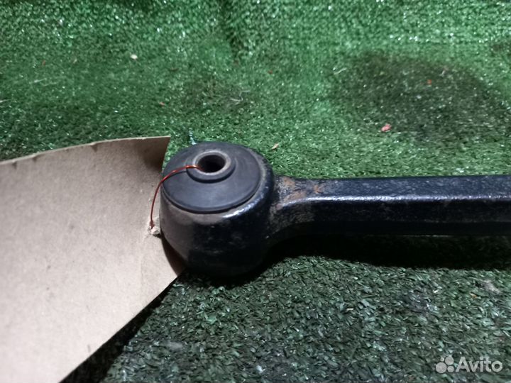 Рычаг шаровой опоры левый Ford Sierra