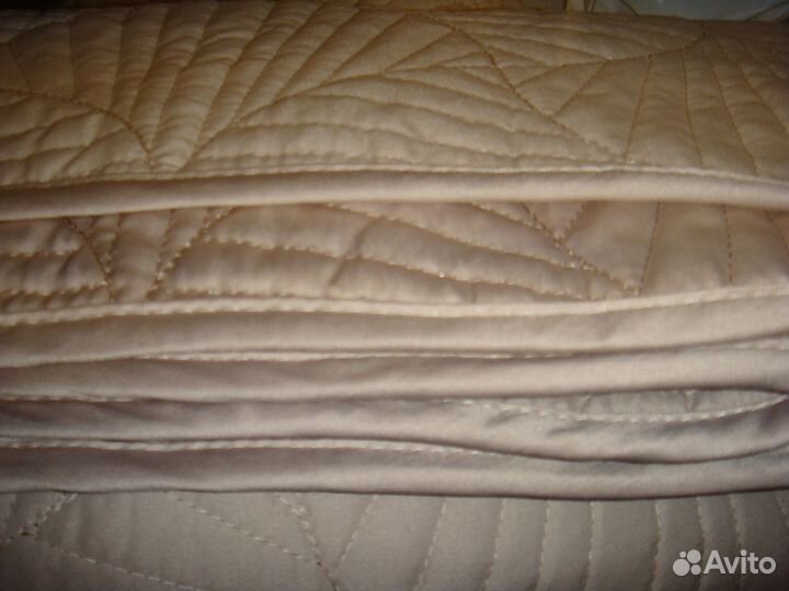 Новое.Покрывало стёганое.Евро.Двухстороннее